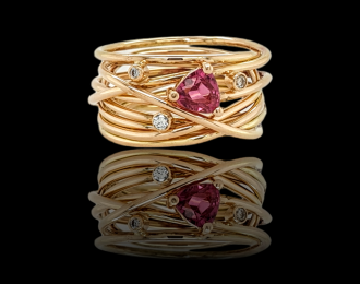 gouden ring met roze saffier. Endless rope ring. Briljant. Eigen werk. #25913