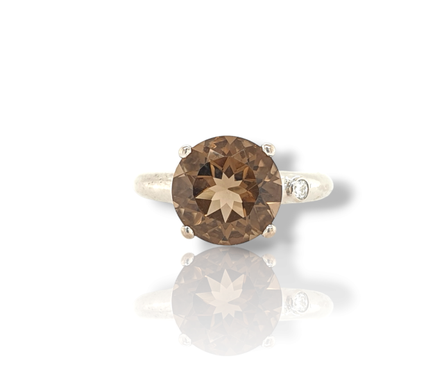 Witgouden ring met rookkwarts en diamant #26920