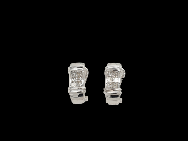Witgouden oorsieraad met diamant. #27005