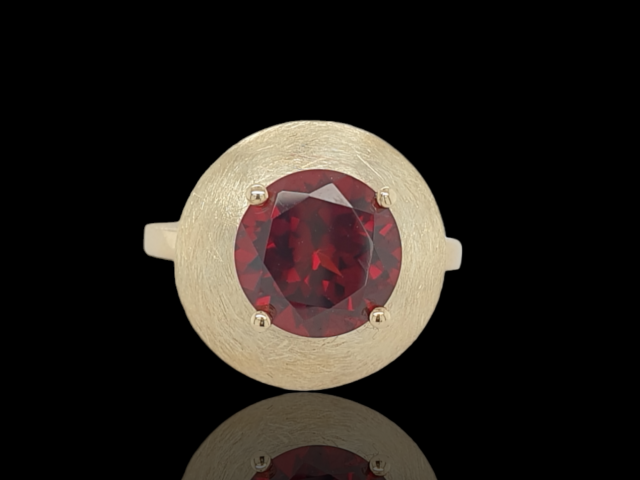 Gouden ring met Almaldien granaat. Handgemaakt. #27354 - Afbeelding 3