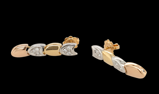 Driekleur gouden occasion oorhangers met diamant. # 27387 - Afbeelding 2