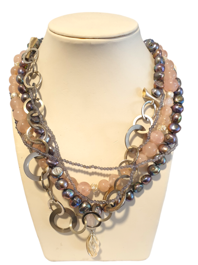 Grijze Parel / Roze Quarts / Titanium / Zilver samengesteld collier. #27741