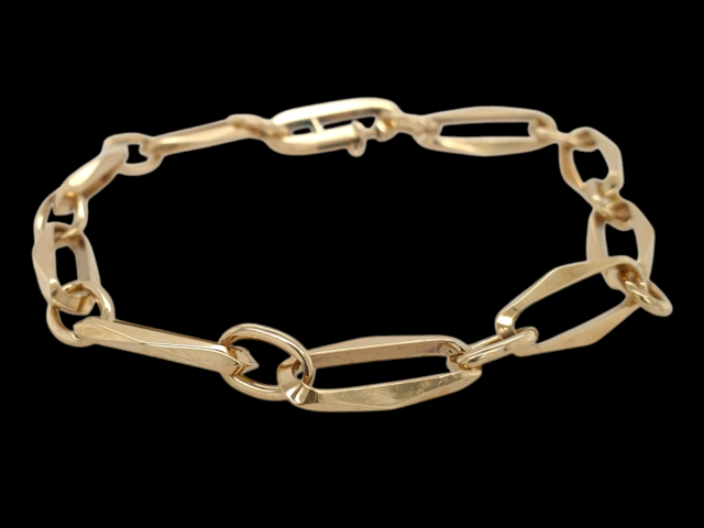 Gouden armband closedforever. tweede hands. 14 karaat geelgoud #28053