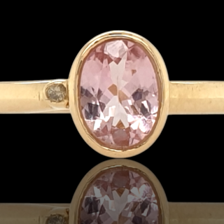 Gouden ring met Morganiet en briljant. #24451