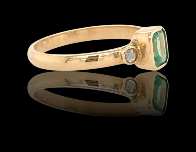 Gouden ring met smaragd en diamant #26445 - Afbeelding 2