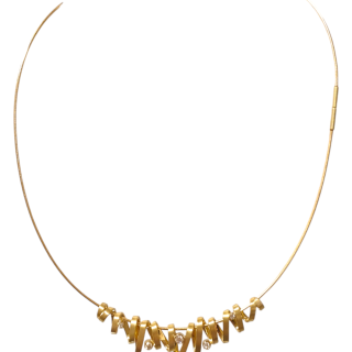 Handgemaakte gouden hanger "wikkel" met 5 briljanten. #28149