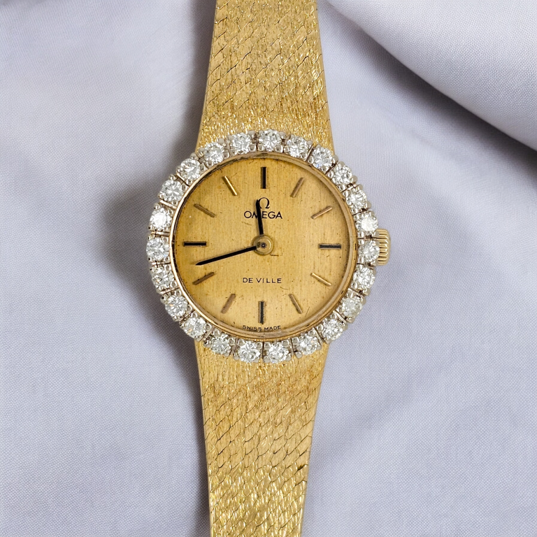 Vintage Horloge Goud Omega Horloge Dames OMEGA Vintage Manual Wind