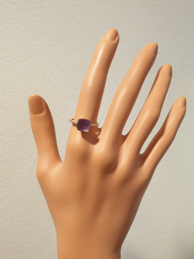 Kleine gouden ring met Amethist en diamantjes. #18623 - Afbeelding 4
