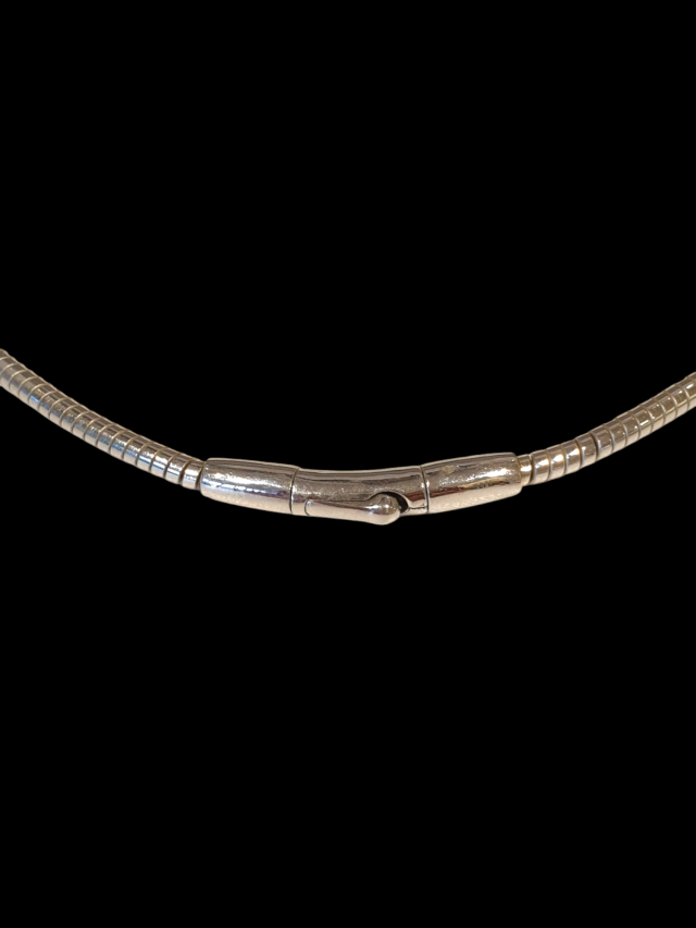 Witgouden Omega spiraalcollier #28395 - Afbeelding 4