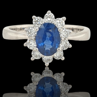 Witgouden ring met saffier en diamant. Diana ring. #28386
