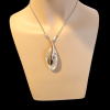 Gouden hanger met een fraaie parelmoer. Talento. Tweede hands. #28484 - Afbeelding 2