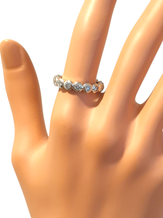 witgouden alliance ring rondom bezet met 16 briljanten, 1.12ct. #28589 - Afbeelding 2
