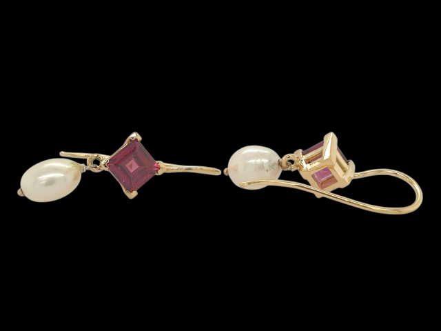 14 karaat gouden oorhangers met Tourmalijn en Parels. # 28604 - Afbeelding 3