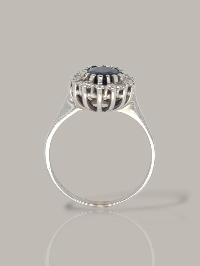 Witgouden ring met blauwe saffier en diamant - Occasion #28770 - Afbeelding 3