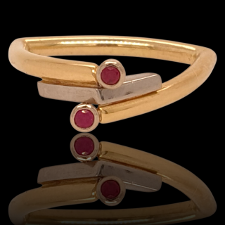 14 Karaat bicolor gouden ring met 2 robijntjes. # 1357