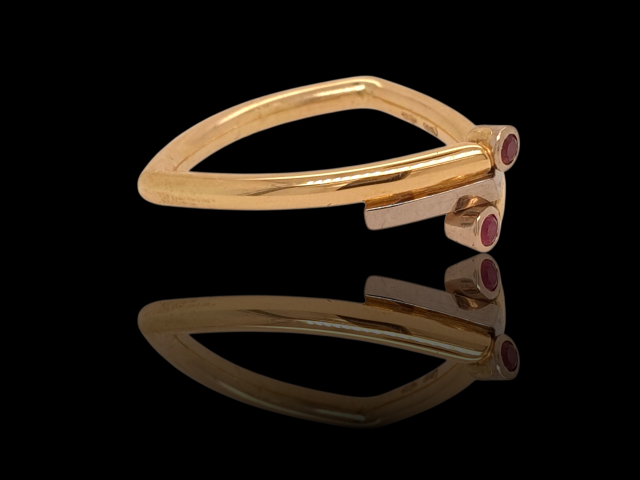 14 Karaat bicolor gouden ring met 2 robijntjes. # 1357 - Afbeelding 2