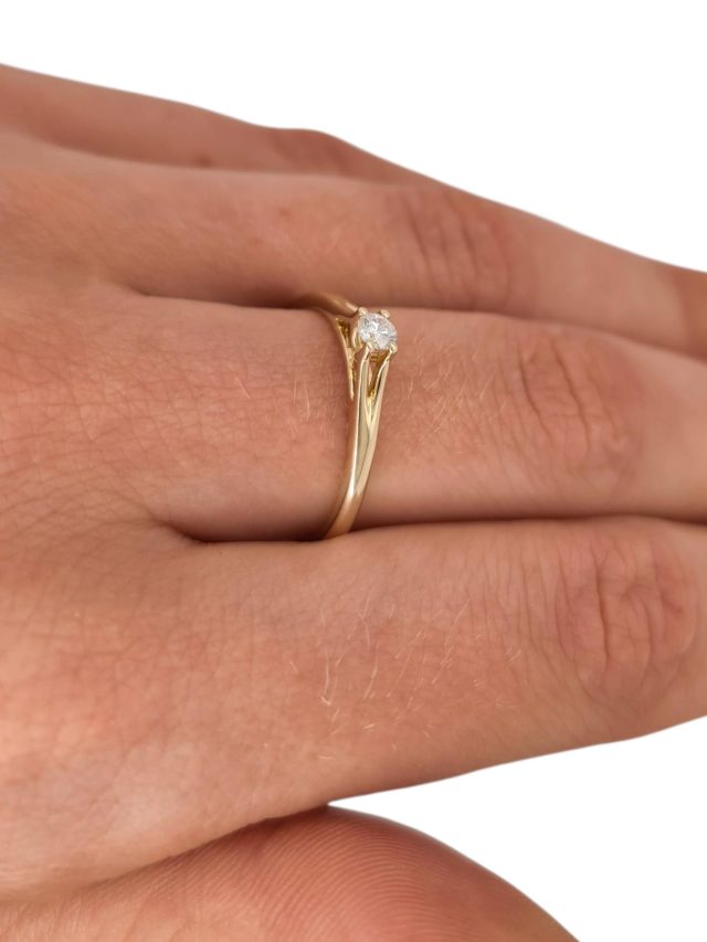 Verfijnde gouden ring met cubic zirkonium - Afbeelding 3