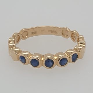 14 karaat gouden saffier aanschuif-rijring. #28645