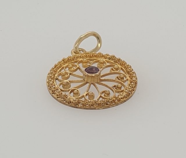 14 karaat gouden filigrain hanger. amethist #28884