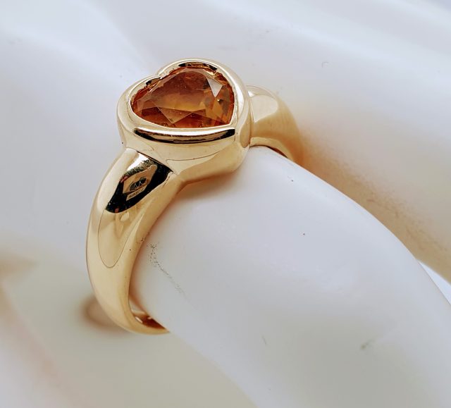 14 karaat geelgouden ring met een hartvormige licht gele citrien, occasion #28886 - Afbeelding 2