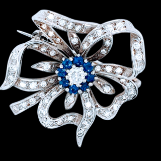 Witgouden handgemaakte broche met briljant en saffier, vintage. #28969