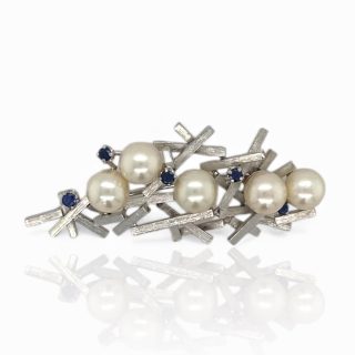 14 karaat witgouden broche met parel  en saffier. Vintage Occasion # 29093
