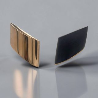 Design oorknoppen van Vhernier Milano - 18 karaat goud en ebbenhout - occasion #29276