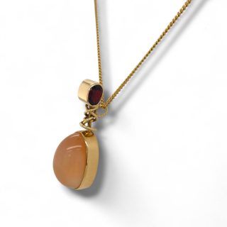 14 karaat gouden hanger met roze maansteen en granaat handgemaakt atelier