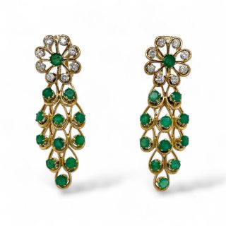 18 karaat gouden oorhangers met diamant en smaragd in bloemmotief vintage occasion