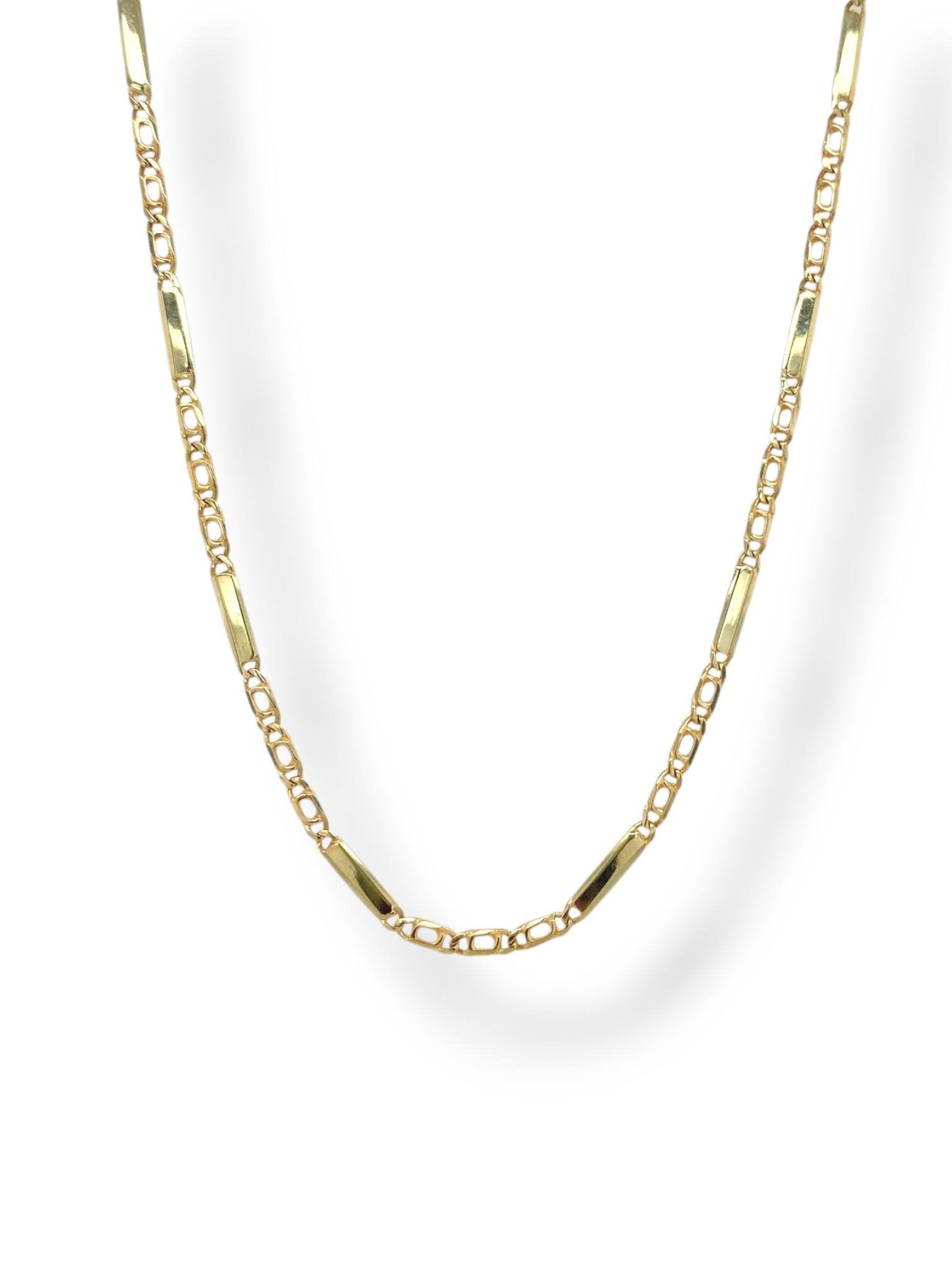 Elegant geelgouden valkenoog Figaro collier met afwisselende ovale schakels en gladde stafjes