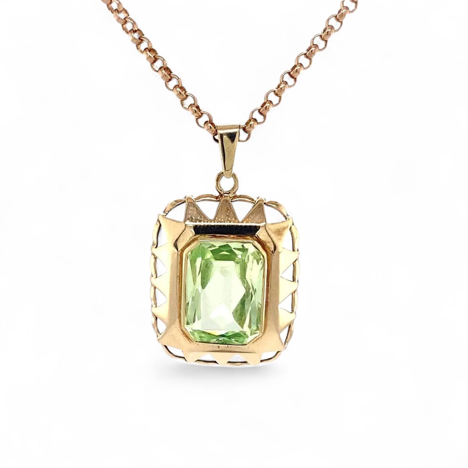 Vintage 14k gouden hanger met lichtgroene chrysoberil in geometrische ajour zetting