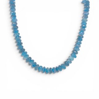 London Blue Topaas kralencollier met royale donkerblauwe edelsteenkralen, 42 cm lang. Elegant statement collier met diepe blauwe kleur voor een kleurrijke en stijlvolle uitstraling.