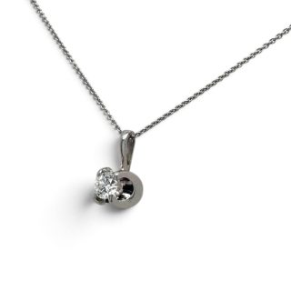14 karaat witgouden hanger met 0,14 karaat diamant in ronde chatonzetting